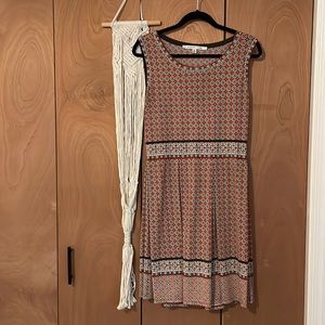 Max studio stretch midi geometric dress. Size sm will fit me. deodorant marks.